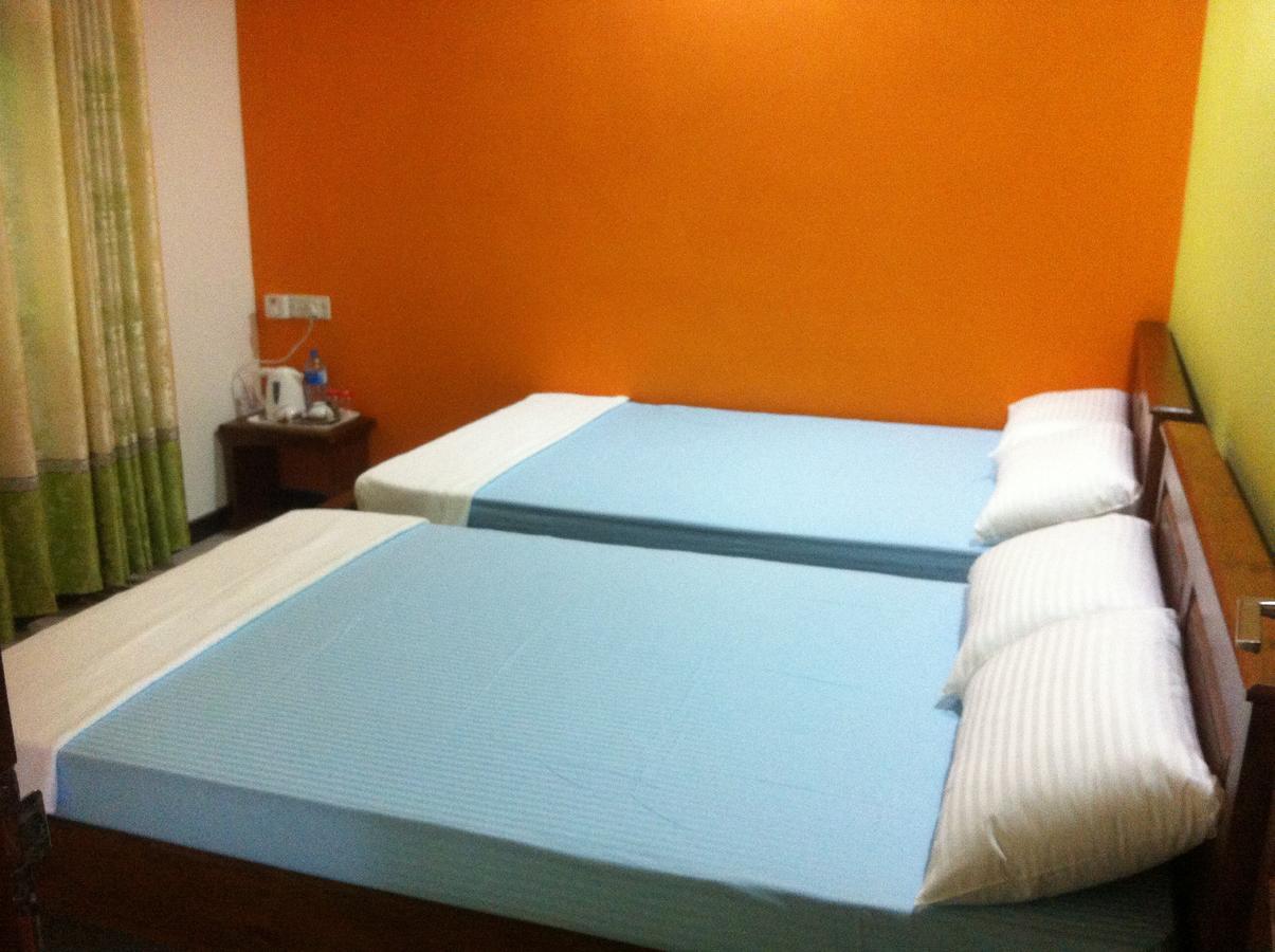 Bee Nest Bed&Breakfast Negombo Exterior foto