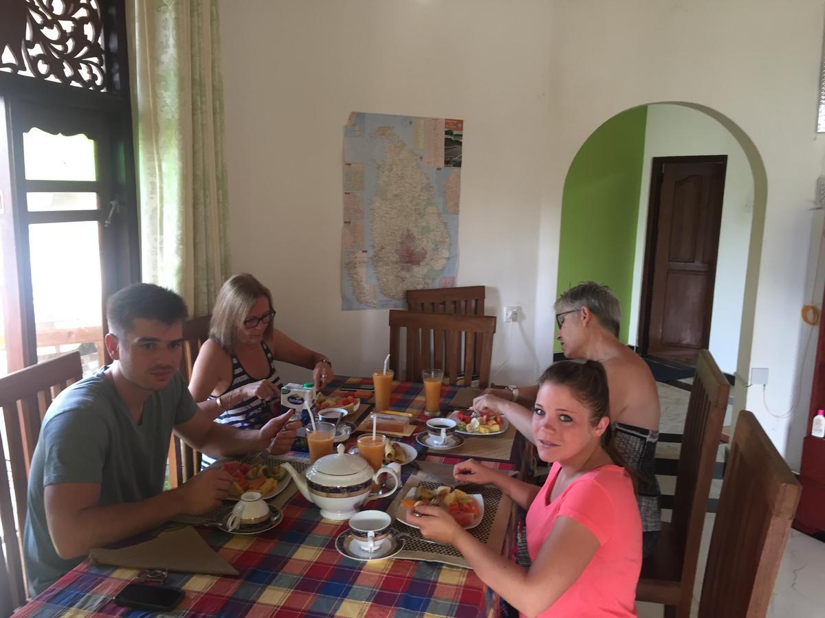 Bee Nest Bed&Breakfast Negombo Exterior foto