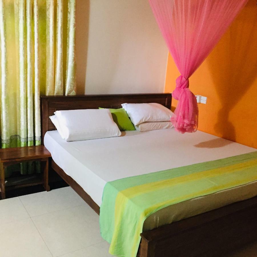 Bee Nest Bed&Breakfast Negombo Exterior foto